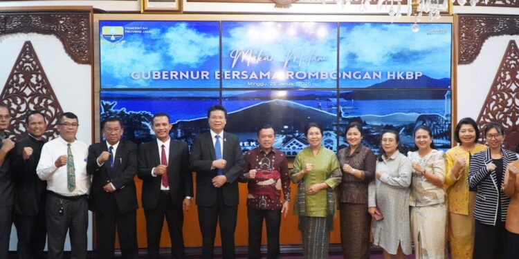 Gubernur Al Haris Ajak Pengurus Gereja HKBP Jambi Perkuat Kerukunan Antar Umat