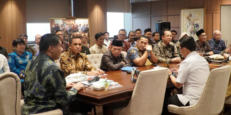 Sinergi Pusat-Daerah: Gubernur Al Haris Bawa Kepala Daerah se-Jambi Temui Menteri PKP, Usulkan Bedah Rumah hingga Penataan Kawasan Kumuh