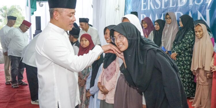 Ekspedisi Ramadhan PTPN IV Regional 4 Santuni Anak Yatim dan Kaum Dhuafa