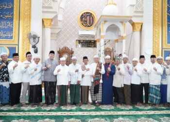 Safari Ramadhan di Pamenang, Gubernur Al Haris Ajak Perkuat Akhlak dan Peran Keluarga