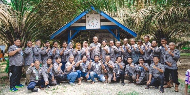 Tingkatkan Ekonomi Masyarakat, PTPN IV PalmCo Kucurkan CSR Rp2,4 Miliar & Gandeng Ribuan Petani