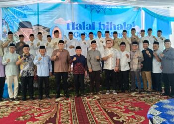 Halal Bi Halal Sekaligus Open House di Kediaman Pribadi, Gubernur Al Haris Tekankan Pererat Kebersamaan