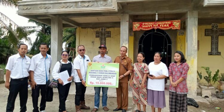 Maknai Kasih Paskah, PTPN IV PalmCo Salurkan Rp 1,49 Miliar untuk Gereja dan Panti Asuhan