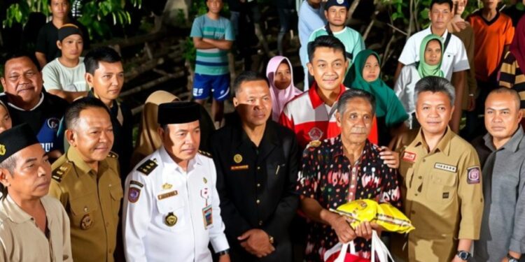 Gubernur Al Haris Tinjau Banjir di Merangin, Salurkan Bantuan dan Janjikan Perahu Gratis