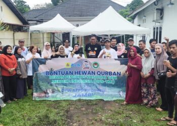 DPW APPSI Jambi Salurkan Daging Kurban untuk Pedagang Pasar