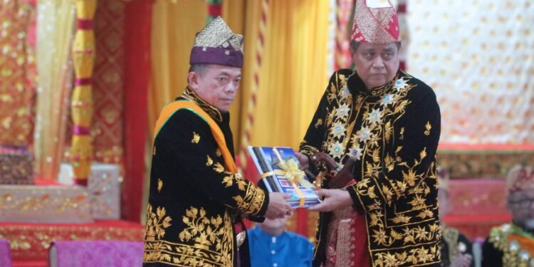 Puncak Hari Adat Melayu Jambi 2026, Gubernur Al Haris Ajak Masyarakat Perkuat Jati Diri dan Lestarikan Adat Melayu Jambi