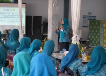 Hesti Haris Kunjungi Rumah Dilan Bumi Talenta di Desa Pauh Pamenang