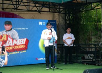 Sekda Sudirman Buka Open Tournament Padel Merdeka Cup Gubernur Jambi 2026
