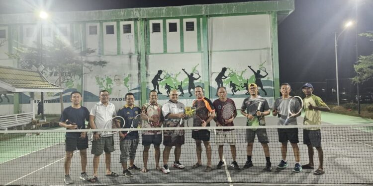 Tubuh Sehat, Silaturahmi Kuat: Kebun Batanghari dan Kejari Gelar Ekshibisi Tenis