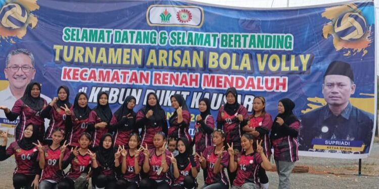 Dukung Potensi Olahraga Perempuan, PTPN IV Regional IV Kebun Bukit Kausar Sukses Gelar Turnamen Bola Voli Putri se-Kecamatan Renah Mendaluh